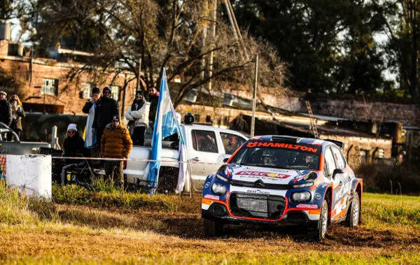 Mario Baldo en una prueba de rally.